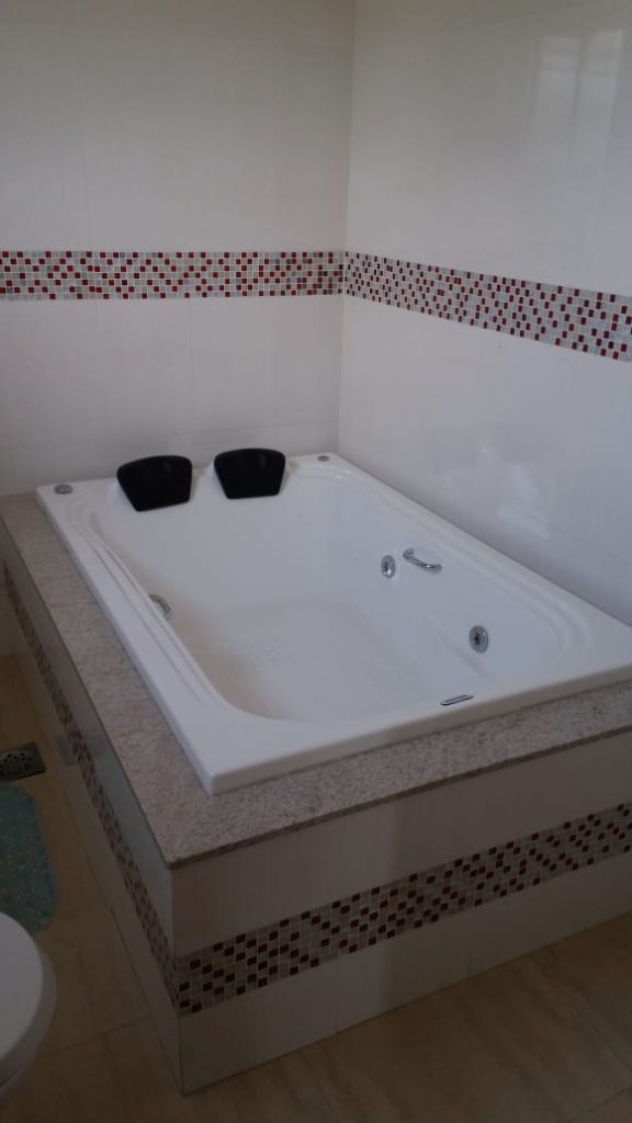 Sobrado com piscina a venda no jardim novo mundo