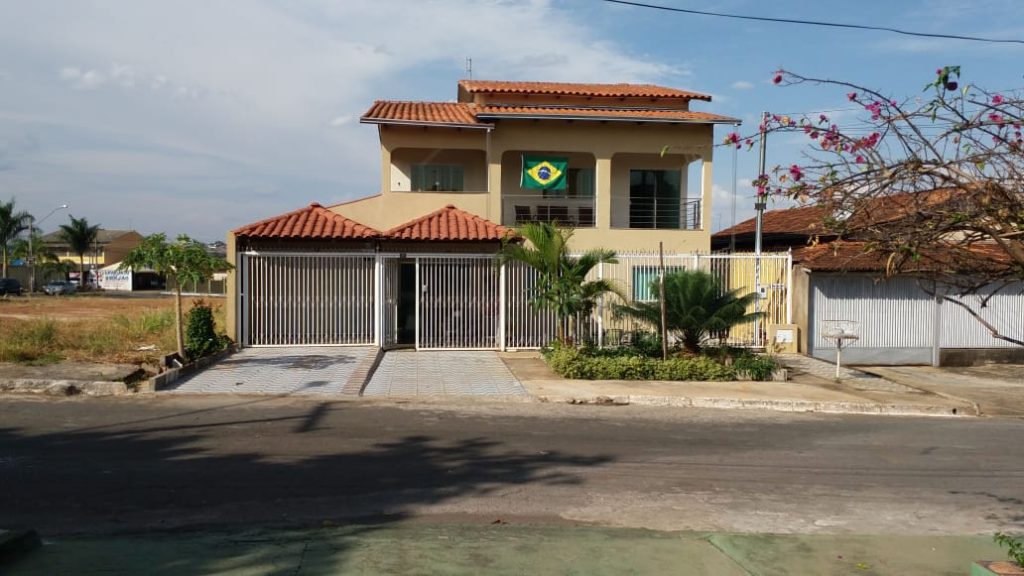Sobrado com piscina a venda no jardim novo mundo