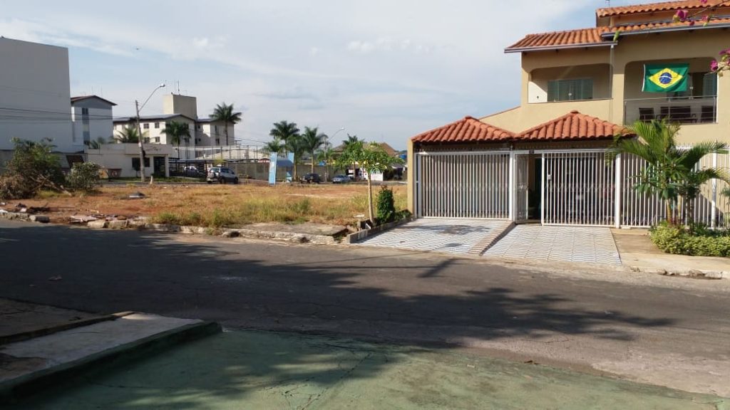 Sobrado com piscina a venda no jardim novo mundo